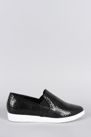 Snake Embossed Pointy Toe Slip On Loafer Flat